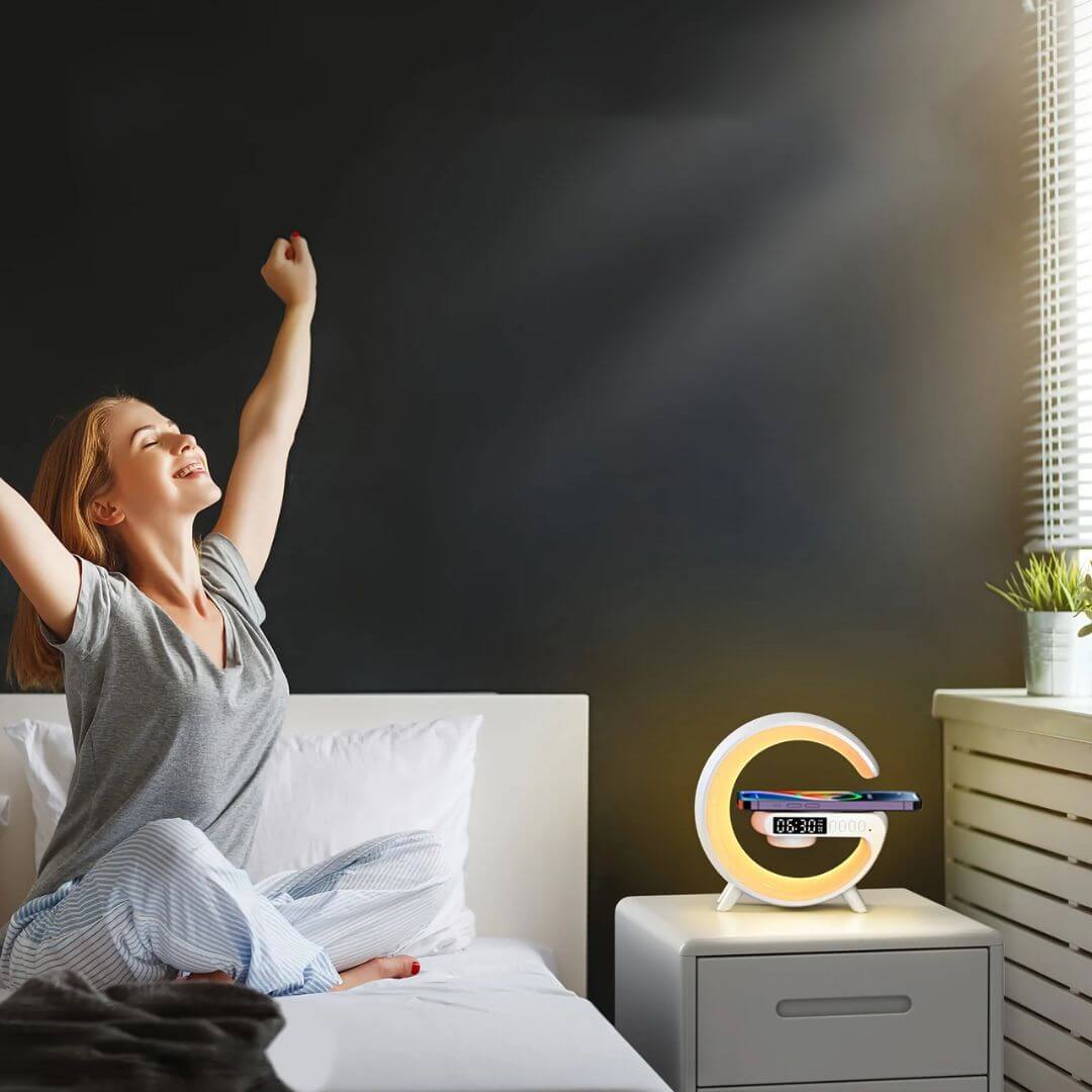 The Ultimate 5-in-1 Wireless Charging Lamp - Crystal-Clear Sound, Mood Light, Alarm Clock